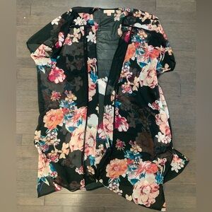 Band of Gypsies Black W/ Watercolour Pinks Floral Kimono Women’s M